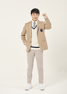 포토 JPG 스튜디오촬영 전신 학생 남자 교복 허리손 청소년 고등학생 실내 한명 서기 앞모습 10대 파이팅 한국인 십대남자한명만 베이지색배경 남고생 국내포토 1 옷 뷰포인트 포즈 백그라운드 모션 사람 동양인 내부 베이지색 남자한명만 십대남자만 파일형식