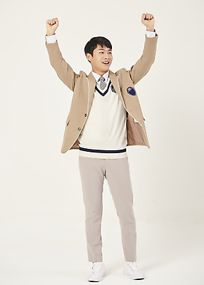 포토 JPG 스튜디오촬영 전신 학생 응시 남자 교복 청소년 고등학생 실내 한명 서기 미소 앞모습 10대 손들기 파이팅 한국인 십대남자한명만 베이지색배경 남고생 국내포토 1 시선 옷 뷰포인트 모션 표정 사람 동양인 내부 베이지색 남자한명만 십대남자만 파일형식 컬러 인종 남자만 십대만