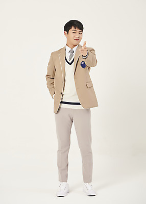 포토 JPG 스튜디오촬영 전신 학생 응시 남자 교복 허리손 청소년 고등학생 실내 한명 서기 손짓 앞모습 10대 한국인 십대남자한명만 베이지색배경 남고생 국내포토 1 시선 옷 뷰포인트 포즈 백그라운드 모션 사람 동양인 내부 베이지색 남자한명만 십대남자만 파일형식