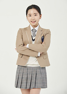 포토 JPG 스튜디오촬영 학생 여자 교복 청소년 여고생 고등학생 실내 한명 웃음 상반신 앞모습 10대 팔짱 한국인 자신감 흰배경 십대여자한명만 국내포토 1 옷 감정 뷰포인트 백그라운드 모션 표정 사람 동양인 내부 흰색 여자한명만 십대여자만 파일형식