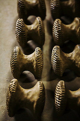 포토 JPG 한국전통 실내 근접촬영 사람없음 항아리 공예 전라남도 일렬 황토 강진 국내포토 전통 뷰포인트 한국 취미 내부 흙 도자기 전라도 파일형식