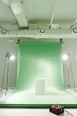 포토 JPG 스튜디오촬영 백그라운드 스튜디오 조명 실내 사람없음 초록색 준비 사진관 사진조명 촬영장비 배경지 국내포토 컬러 내부 도구 파일형식