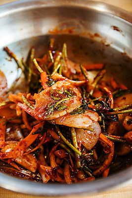 포토 JPG 실내 근접촬영 사람없음 전라남도 특산물 무침 양은그릇 키조개 장흥 국내포토 그릇 음식 뷰포인트 조개 내부 전라도 경상북도 파일형식