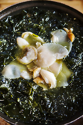 포토 JPG 어패류 실내 근접촬영 사람없음 전라남도 특산물 관자 미역국 제철 키조개 장흥 제철음식 국내포토 동물 음식 뷰포인트 조개 내부 전라도 경상북도 국 파일형식