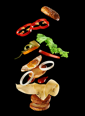 포토 JPG 해외이미지 토마토 재료 검은배경 치즈 파프리카 실내 사람없음 햄버거 상추 계란프라이 케첩 피클 패티 햄버거빵 흩어짐 해외포토 빵 백그라운드 컨셉 채소 유제품 패스트푸드 내부 검은색 소스_음식 계란요리 절임 파일형식
