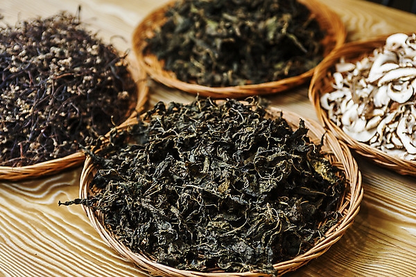 포토 JPG 실내 사람없음 소쿠리 경상북도 담기 나물 문경 나무배경 국내포토 백그라운드 채소 모션 내부 바구니 경상도 파일형식