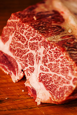 포토 JPG 실내 생고기 근접촬영 사람없음 소고기 경상북도 한우 영주 나무배경 국내포토 뷰포인트 백그라운드 육류 내부 경상도 파일형식