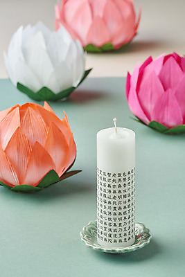 포토 JPG 스튜디오촬영 전통 불교 초 실내 연꽃 사람없음 부처님오신날 불교용품 오브젝트 촛대 연등 민트색배경 국내포토 기념일 꽃 종교 백그라운드 종교용품 내부 등불 민트색 파일형식