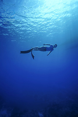 포토 JPG 전신 여자 바다 한명 성인 앞모습 30대 바닷속 수영 한국인 잠수부 오리발 사이판 성인여자한명만 수중사진 프리다이빙 국내포토 1 뷰포인트 사람 동양인 장년 수중 수상스포츠 오세아니아 전문직 여자한명만 성인여자만 파일형식