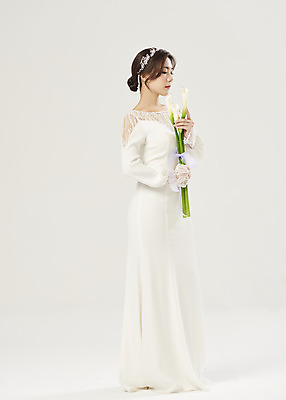 포토 JPG 스튜디오촬영 전신 여자 신부 꽃다발 웨딩드레스 결혼 실내 한명 서기 들기 20대 성인 옆모습 눈감음 한국인 카라 흰배경 설레임 성인여자한명만 웨딩촬영 국내포토 1 드레스 꽃 감정 뷰포인트 백그라운드 모션 사람 동양인 이벤트 청년 내부 흰색 기념사진 여자한명만 성인여자만 파일형식