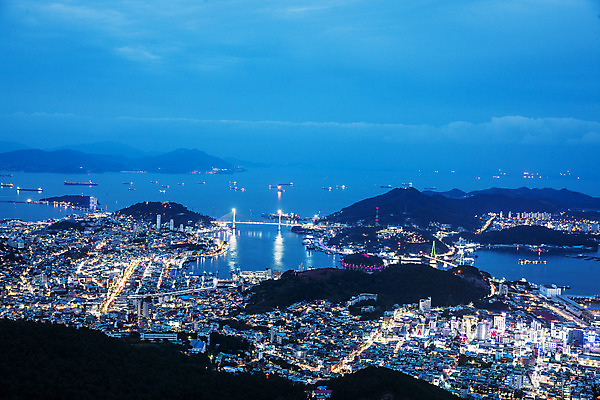 포토 JPG 바다 하늘 산 사람없음 야외 도시풍경 야간 전라남도 여수 국내여행 전경 국내포토 자연요소 여행 풍경 도시 전라도 파일형식 탑뷰