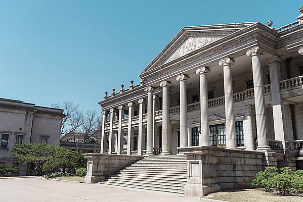 포토 JPG 주간 하늘 서울 사람없음 야외 관광지 봄풍경 문화재 석조전 국내포토 자연요소 여행 한국 풍경 봄 덕수궁 파일형식