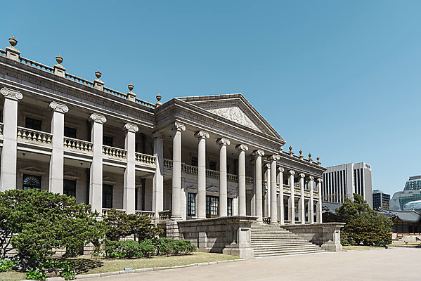 포토 JPG 주간 하늘 서울 사람없음 야외 관광지 봄풍경 문화재 석조전 국내포토 자연요소 여행 한국 풍경 봄 덕수궁 파일형식
