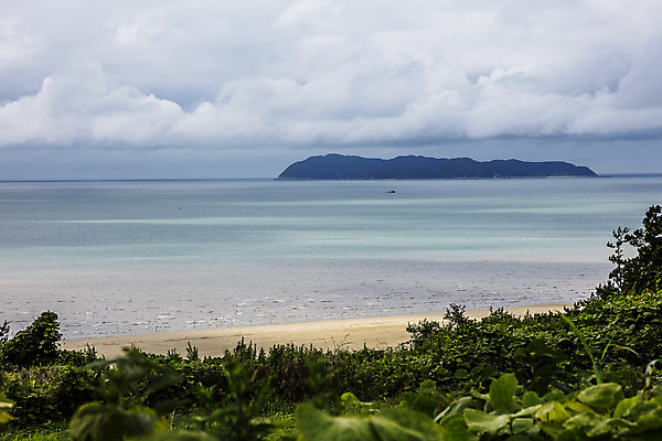 포토 JPG 주간 구름 바다 섬 풍경 사람없음 야외 모래사장 전라남도 영광군 국내포토 자연요소 전라도 파일형식