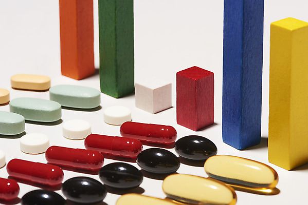 포토 JPG 스튜디오촬영 실내 근접촬영 사람없음 알약 건강관리 막대그래프 흰배경 일렬 건강보조식품 영양제 건강기능식품 국내포토 뷰포인트 백그라운드 그래프 건강 관리 내부 약 흰색 건강식품 파일형식