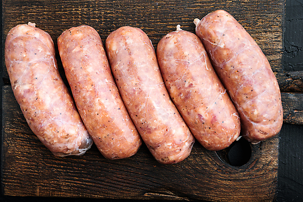 포토 JPG 해외이미지 실내 돼지고기 사람없음 전통음식 소시지 나무도마 해외포토 전통 음식 도마 육류 내부 목재 가공식품 파일형식