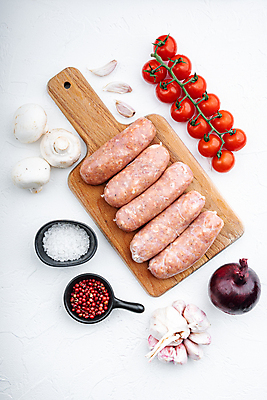 포토 JPG 해외이미지 토마토 실내 육류 돼지고기 사람없음 하이앵글 마을 버섯 전통음식 소시지 흰배경 적양파 초리조 플랫레이 해외포토 전통 음식 뷰포인트 백그라운드 채소 식재료 양파 내부 흰색 가공식품 플랫 파일형식