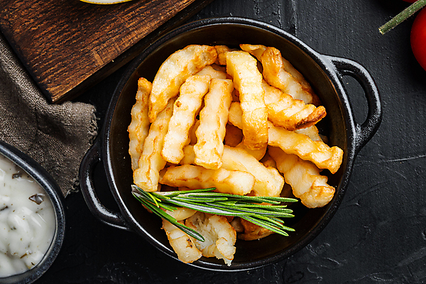 포토 JPG 해외이미지 접시 검은배경 패스트푸드 사람없음 감자튀김 냄비 로즈메리 해외포토 식기 백그라운드 감자 검은색 튀김 인스턴트 솥 허브 파일형식