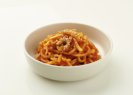 포토 JPG 스튜디오촬영 접시 한식 반찬 실내 사람없음 흰배경 무생채 집밥 국내포토 식기 음식 백그라운드 내부 흰색 파일형식