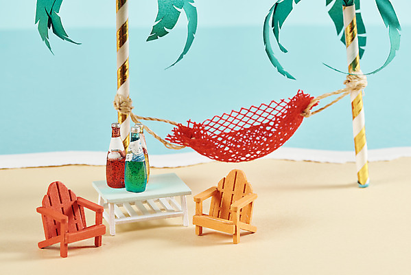 포토 JPG 스튜디오촬영 종이 의자 탁자 실내 해변 사람없음 여름 여름휴가 바캉스 야자수 여름풍경 미니어처 페이퍼아트 해먹 여름라이프 음료수병 국내포토 나무 라이프스타일 계절 바다 가구 휴가 풍경 내부 모형 침대 병_담는 파일형식 여름_계절