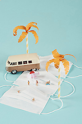 포토 JPG 스튜디오촬영 수영복 종이 버스 실내 마스크 사람없음 여름 여름휴가 바캉스 야자수 여름풍경 미니어처 파라솔 페이퍼아트 선베드 파란배경 인물미니어처 여름라이프 국내포토 나무 라이프스타일 옷 계절 육상교통 백그라운드 의자 휴가 대중교통 풍경 내부 파란색 모형 파일형식 여름_계절