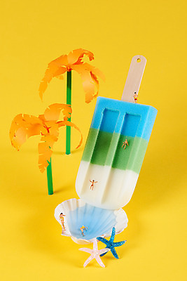 포토 JPG 스튜디오촬영 수영복 종이 불가사리 수영장 실내 사람없음 여름 여름휴가 바캉스 야자수 여름풍경 미니어처 조개껍데기 페이퍼아트 노란배경 막대아이스크림 여름라이프 국내포토 나무 라이프스타일 옷 계절 백그라운드 휴가 조개 아이스크림 극피동물 풍경 내부 노란색 모형 파일형식 여름_계절