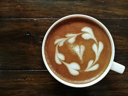 포토 JPG 해외이미지 디자인 커피 음료 음식 백그라운드 벽지 탁자 아침 사랑 미술 사람없음 목재 컵 갈색 어둠 거품 카페 우유 흰색 마음 신선 뜨거움 액체 맛 아침식사 정상 상쾌 상승 아로마 카푸치노 에스프레소 중독 단절 라떼 모카 카페인 해외202004 해외202105 해외포토 주간 나무 식기 감정 컬러 가구 컨셉 재료 문화예술 유제품 상점 식사 파일형식