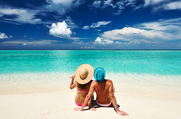 포토 JPG 해외이미지 모자 라이프스타일 커플 행복 모래 바다 분홍색 여행 2 자연 하늘 휴가 휴식 함께함 사랑 사람 앉기 풍경 두명 물 여름 선글라스 침묵 흰색 전원 고급 선탠 휴양지 몰디브 이국적 파라다이스 해외202004 해외202105 해외포토 자연요소 잡화 계절 감정 아시아 안경 컬러 컨셉 관계 모션 생활 소리 장소 전기에너지 생태계 파일형식