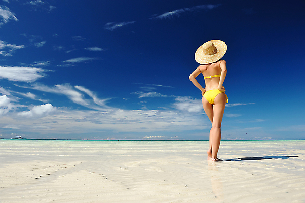 포토 JPG 해외이미지 모자 라이프스타일 여자 여행 자연 휴가 휴식 한명 사람 물 여름 파란색 비키니 섹시 침묵 전원 고급 휴양지 오르기 보라카이 멀리 파라다이스 해외202004 해외202105 해외포토 자연요소 1 잡화 계절 수영복 컬러 컨셉 모션 필리핀 생활 소리 장소 전기에너지 생태계 파일형식