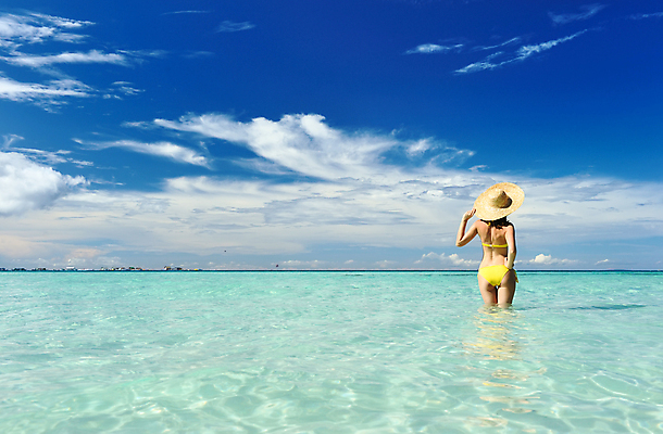 포토 JPG 해외이미지 모자 라이프스타일 여자 여행 자연 휴가 휴식 한명 사람 물 여름 파란색 비키니 섹시 침묵 전원 고급 휴양지 오르기 보라카이 멀리 파라다이스 해외202004 해외202105 해외포토 자연요소 1 잡화 계절 수영복 컬러 컨셉 모션 필리핀 생활 소리 장소 전기에너지 생태계 파일형식