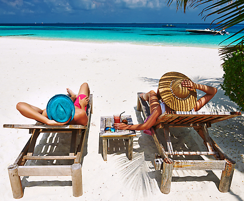 포토 JPG 해외이미지 나무 라이프스타일 커플 음료 바다 여행 2 의자 가족 자연 유리 휴가 휴식 손바닥 사랑 사람 앉기 두명 초록색 물 파란색 신혼여행 칵테일 선탠 휴양지 몰디브 이국적 해외202004 해외202105 해외포토 자연요소 식물 손 감정 아시아 컬러 가구 결혼 컨셉 관계 모션 재질 주류 생활 장소 생태계 파일형식