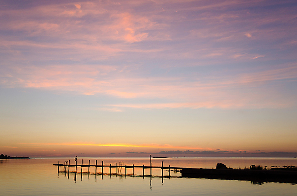 포토 JPG 해외이미지 구름 바다 자연 하늘 스웨덴 풍경 사람없음 야외 여름 항구 일몰 야간 해외202004 해외202105 해외포토 자연요소 계절 교통시설 북유럽 노을 생태계 파일형식