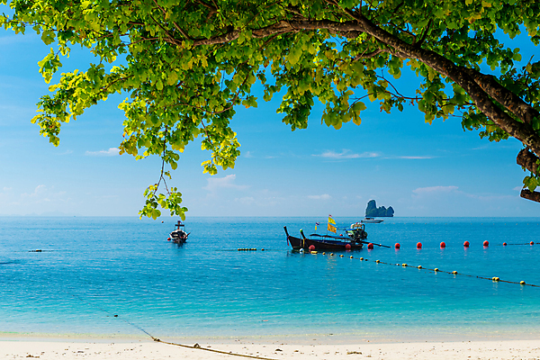 포토 JPG 해외이미지 모래 바다 섬 여행 백그라운드 태국 자연 하늘 산 풍경 사람없음 야외 여름 햇빛 태양 보트 안다만 해외202004 해외202105 해외포토 자연요소 계절 아시아 배_교통 생태계 파일형식