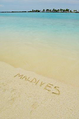 포토 JPG 해외이미지 주간 영어 바다 자연 풍경 사람없음 야외 모래사장 야자수 휴양지 자연백그라운드 몰디브 해외202004 해외202105 해외포토 자연요소 나무 문자 아시아 백그라운드 장소 생태계 파일형식