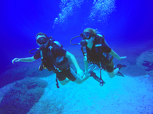 포토 JPG 해외이미지 커플 바다 섬 여행 자연 휴가 고글 어류 사람 두명 친구 쌍 생태계 암초 해외202004 해외202105 해외포토 관계 수중동물 파일형식