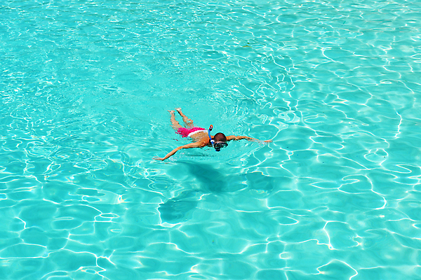 포토 JPG 해외이미지 라이프스타일 여행 자연 휴가 휴식 한명 사람 여름 전원 스노클링 휴양지 말레이시아 해외202004 해외202105 해외포토 1 계절 아시아 컨셉 생활 장소 수상스포츠 전기에너지 생태계 파일형식