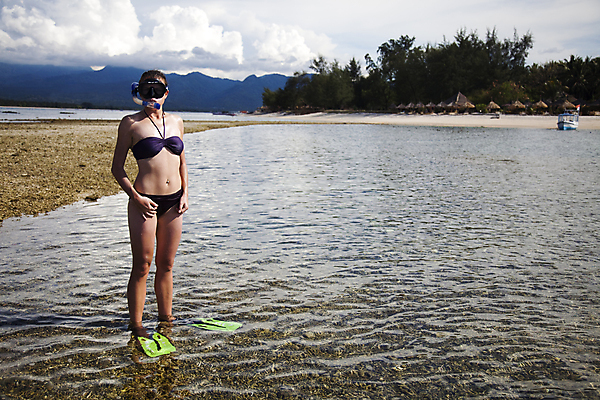 포토 JPG 해외이미지 나무 구름 선 바다 섬 고글 한명 스노클링 땅 해외202004 해외202105 해외포토 자연요소 식물 1 사람 수상스포츠 파일형식