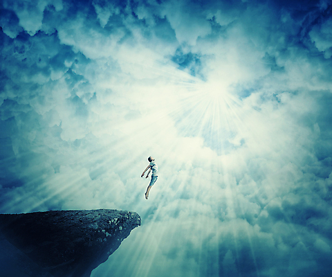 포토 JPG 해외이미지 전신 구름 남자 어린이 상상 하늘 추상 한명 소년 햇빛 절벽 비행 상상력 환상 소년한명만 해외202004 해외202105 해외포토 자연요소 1 컨셉 무늬 사람 태양 남자한명만 소년만 파일형식