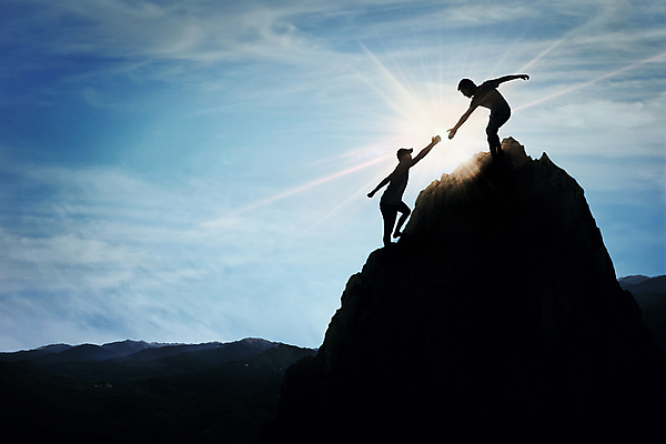 포토 JPG 해외이미지 실루엣 상상 하늘 추상 협력 사람모양 사람없음 친구 햇빛 절벽 도움 오르기 손뻗기 상상력 해외202004 해외202105 해외포토 모양 컨셉 무늬 관계 모션 촬영기법 태양 파일형식