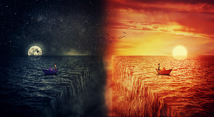 포토 JPG 해외이미지 주간 남자 바다 상상 밤하늘 하늘 추상 상반신 성인 두명 태양 마주보기 보름달 승차 야간 종이배 상상력 성인남자만 해외202004 해외202105 해외포토 자연요소 무늬 모션 사람 달 종이접기 남자만 성인만 파일형식