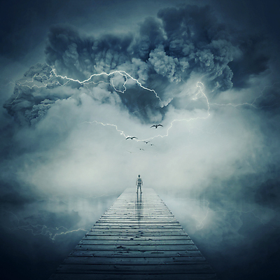 포토 JPG 해외이미지 전신 구름 남자 상상 조류 하늘 추상 한명 서기 성인 비행 번개 폭풍 나루터 상상력 성인남자한명만 해외202004 해외202105 해외포토 자연요소 동물 1 무늬 모션 날씨 사람 항구 남자한명만 성인남자만 파일형식