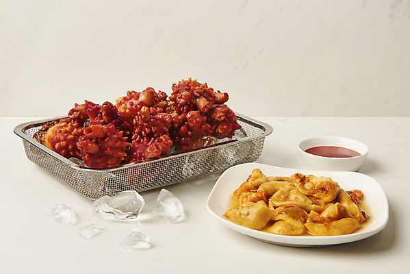 포토 JPG 스튜디오촬영 접시 음식 실내 사람없음 얼음 해산물 담기 멍게 철제바구니 초고추장 베이지색배경 국내포토 자연요소 식기 백그라운드 모션 내부 바구니 바다동물 양념 베이지색 파일형식