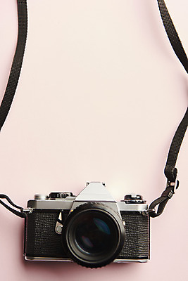 포토 JPG 스튜디오촬영 실내 사람없음 하이앵글 클래식 오브젝트 복고 아날로그 감성 필름카메라 분홍색배경 국내포토 뷰포인트 분홍색 백그라운드 컨셉 내부 카메라 파일형식