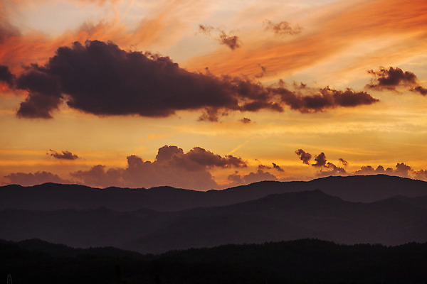 포토 JPG 구름 자연 하늘 산 풍경 사람없음 일몰 강원도 양양군 국내포토 자연요소 한국 노을 생태계 파일형식