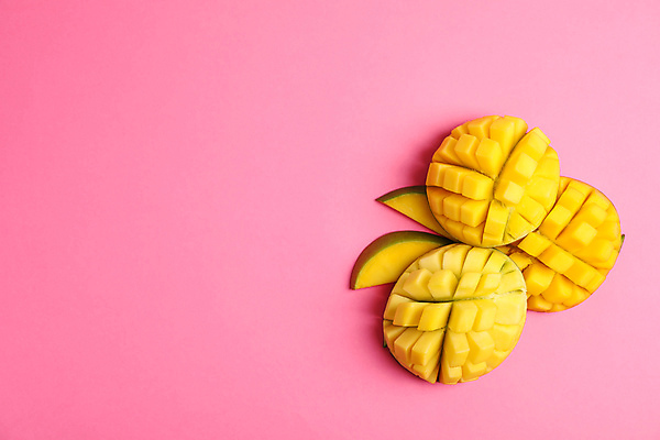 포토 JPG 해외이미지 실내 사람없음 하이앵글 신선 달콤 열대과일 망고 분홍색배경 맛있는 해외포토 뷰포인트 분홍색 백그라운드 과일 내부 맛 파일형식