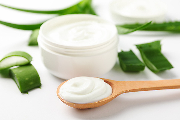 포토 JPG 해외이미지 스튜디오촬영 실내 사람없음 화장품 흰배경 나무숟가락 알로에 해외포토 식물 백그라운드 내부 뷰티 숟가락 흰색 파일형식