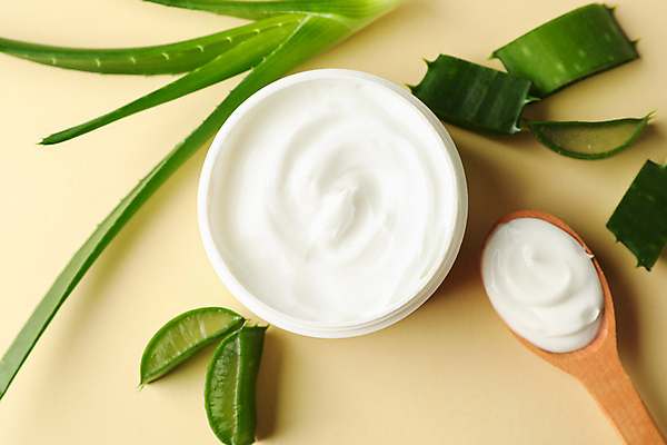 포토 JPG 해외이미지 스튜디오촬영 실내 사람없음 하이앵글 화장품 나무숟가락 알로에 베이지색배경 플랫레이 해외포토 식물 뷰포인트 백그라운드 내부 뷰티 숟가락 플랫 베이지색 파일형식