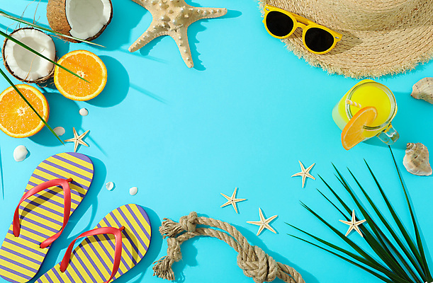 포토 JPG 해외이미지 밧줄 오렌지 불가사리 프레임 실내 사람없음 선글라스 오렌지주스 쪼리 열대과일 밀짚모자 파란배경 코코넛 플랫레이 해외포토 모자_잡화 안경 줄 백그라운드 과일 극피동물 내부 파란색 플랫 과일주스 샌들 파일형식