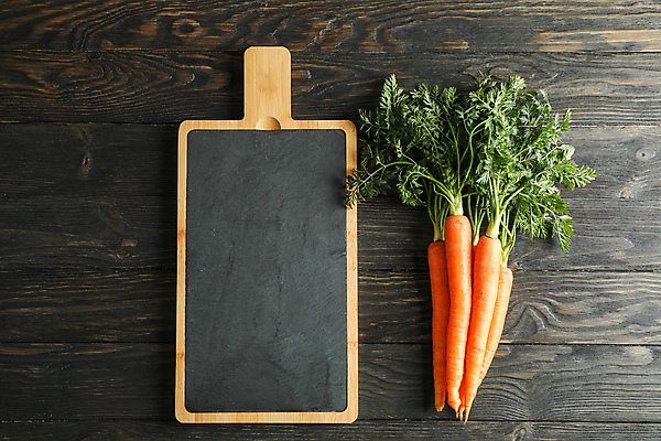 포토 JPG 해외이미지 사람없음 당근 나무도마 나무배경 해외포토 백그라운드 뿌리채소 도마 목재 파일형식