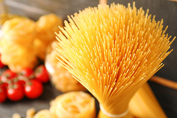 포토 JPG 해외이미지 식재료 방울토마토 실내 근접촬영 사람없음 아웃포커스 다발 파스타면 해외포토 뷰포인트 토마토 파스타 촬영기법 내부 면류 파일형식